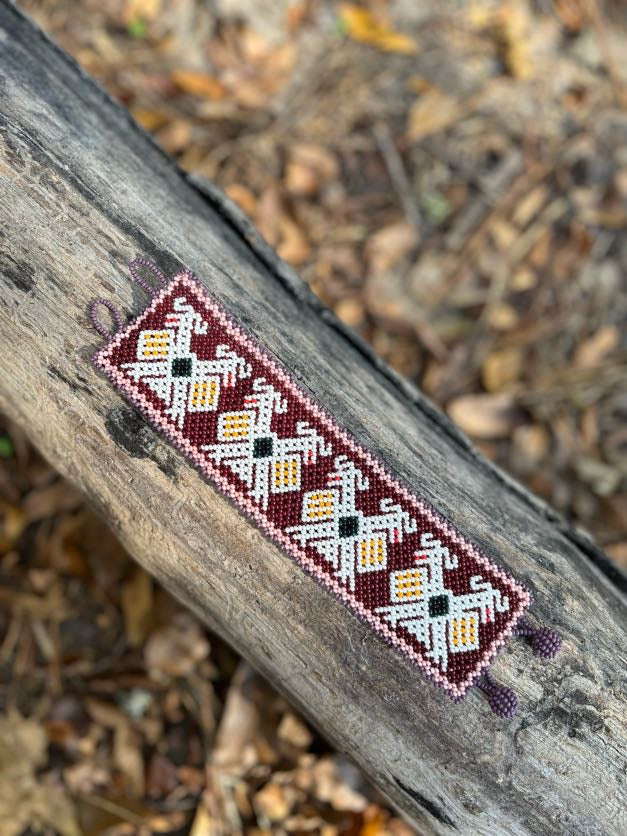 Pulseras Huicholes