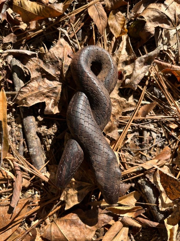 Infiniti Serpiente Kuripe