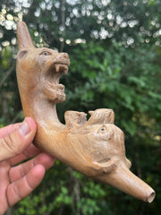 Tepi de cabezas de jaguar