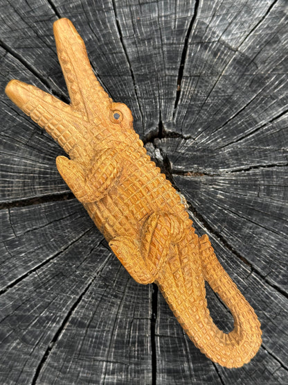 Crocodile kuripe (self applicator for hapé/rapé snuff)