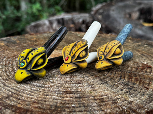 Peruvian Clay Eagle Kuripe